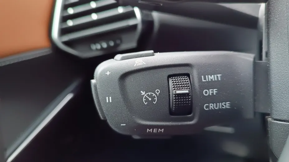 DS DS7 DS 7 1.6 PureTech Rivoli aut