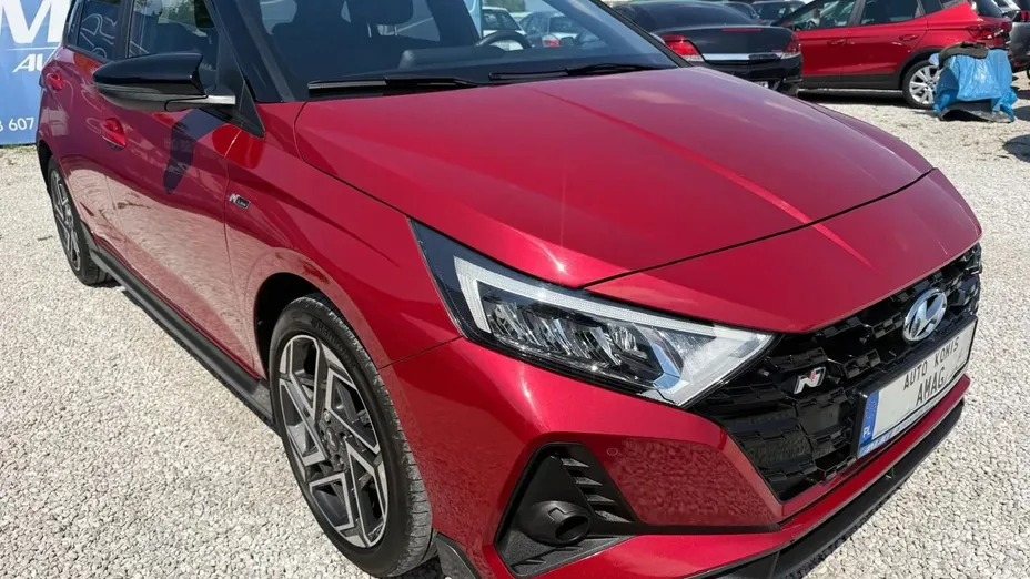HYUNDAI i20 -