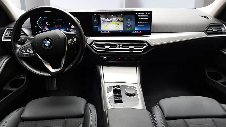 BMW Seria 3 330i xDrive aut