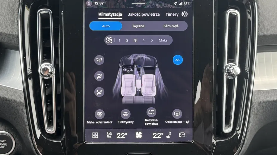 VOLVO XC40 XC40 B3 Plus Dark aut