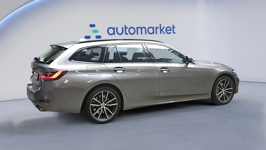 BMW Seria 3 330i xDrive aut