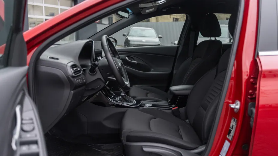 HYUNDAI i30 i30 1.5 T-GDI 48V Smart