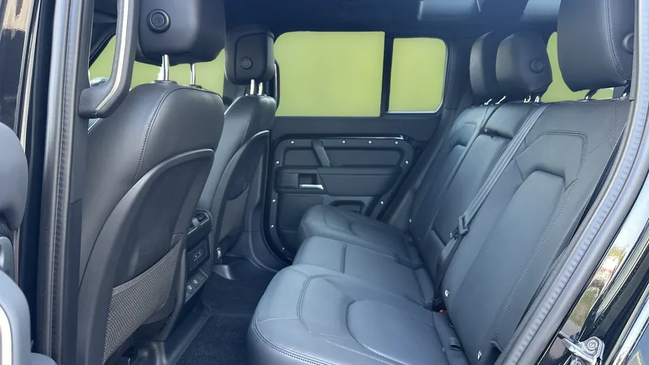 LAND ROVER Defender Defender 110 3.0 D250 mHEV X-Dynamic HSE