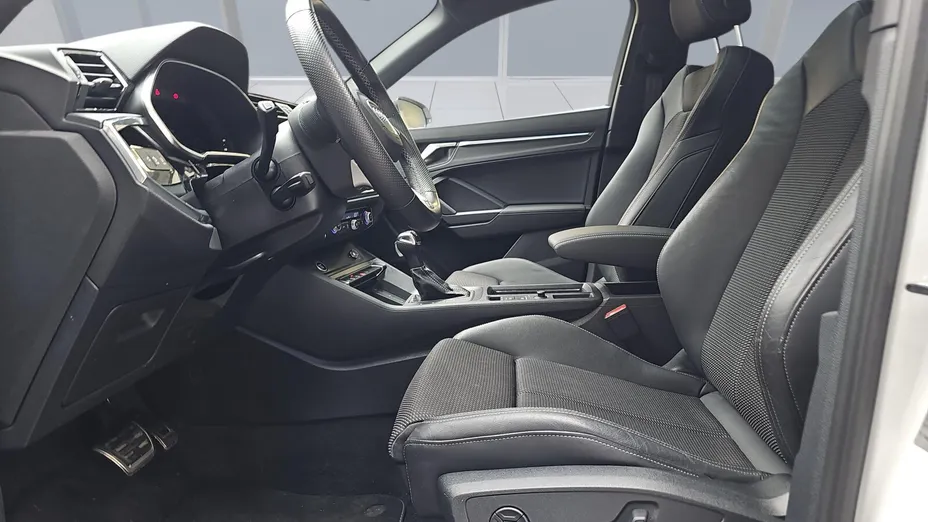 AUDI Q3 Q3 35 TFSI mHEV S-Line S tronic