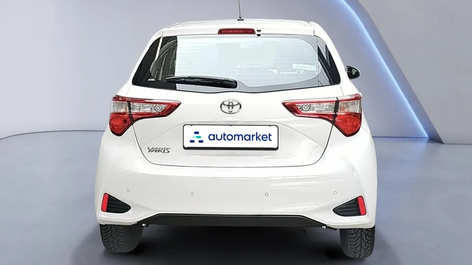TOYOTA Yaris Yaris 1.5 Active