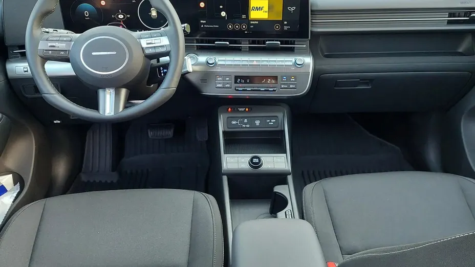 HYUNDAI Kona -