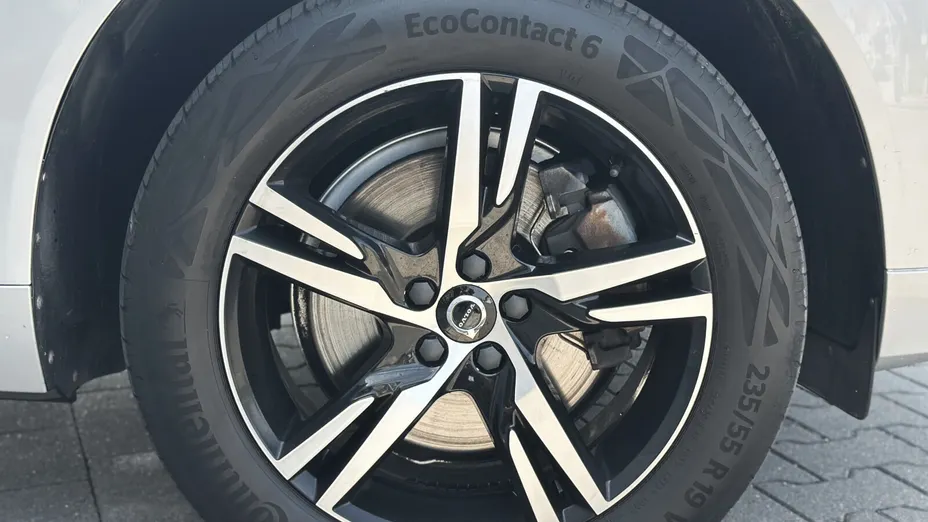 VOLVO XC60 XC60 B4 B R-Design aut