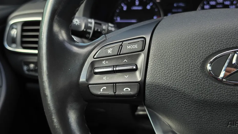 HYUNDAI i30 i30 1.6 D Classic +