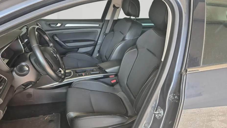RENAULT Megane -