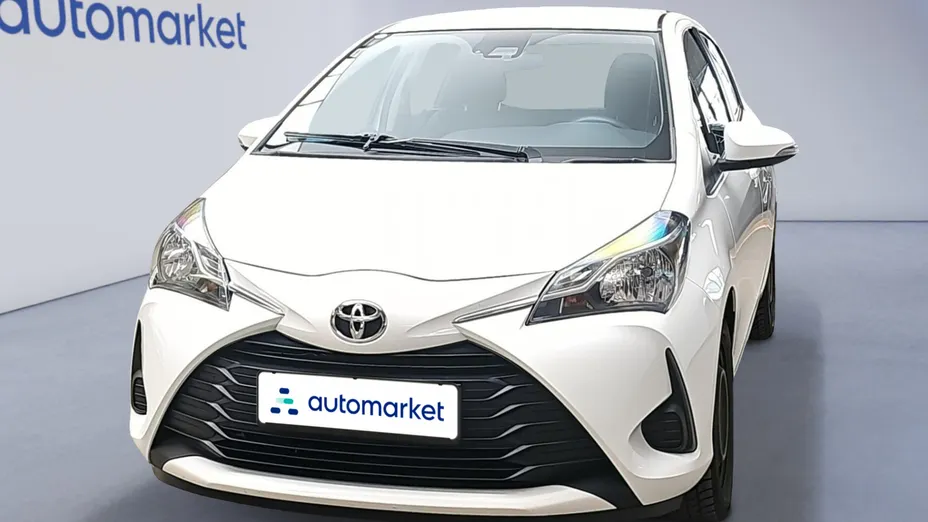 TOYOTA Yaris Yaris 1.5 Active
