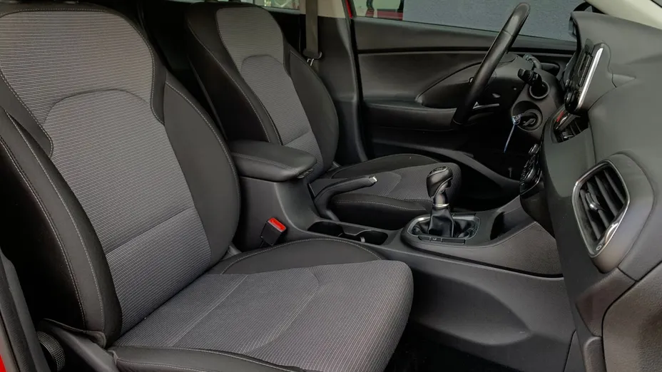 HYUNDAI i30 i30 1.0 T-GDI Modern