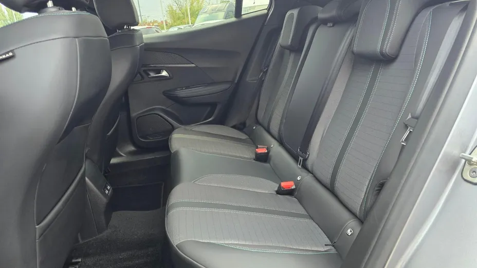 PEUGEOT 2008 2008 1.2 PureTech Allure S&S EAT8