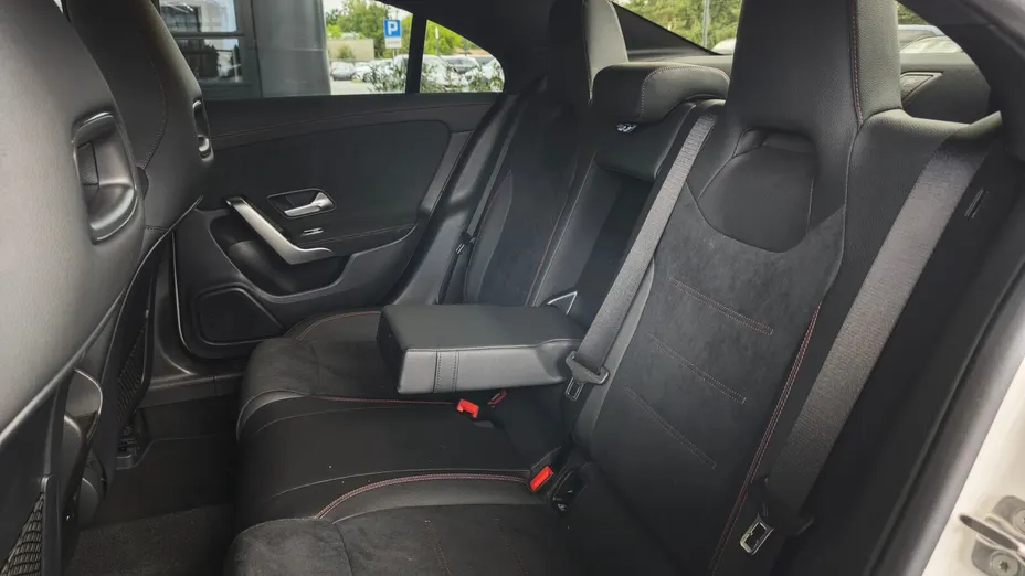 MERCEDES-BENZ CLA CLA 200 mHEV AMG Line 7G-DCT