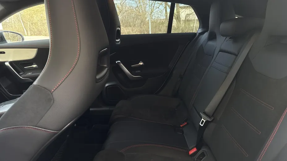MERCEDES-BENZ CLA CLA 200 d 4-Matic 8G-DCT