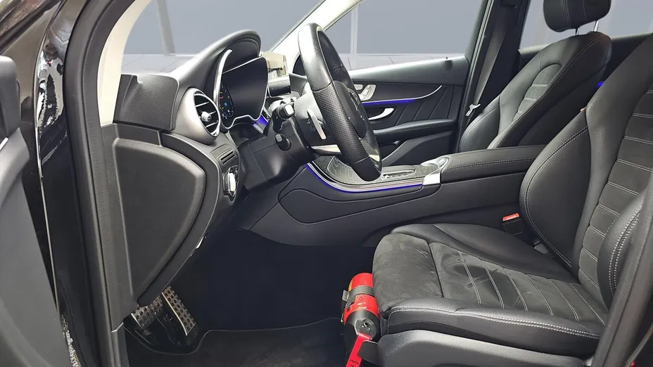 MERCEDES-BENZ GLC GLC 300 e 4-Matic