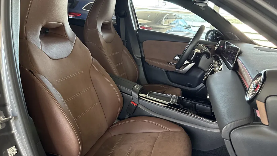 MERCEDES-BENZ A Klasa A 200 AMG Line 7G-DCT