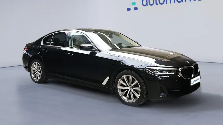 BMW Seria 5 518d mHEV aut