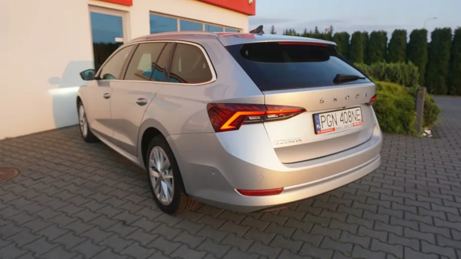 SKODA Octavia -
