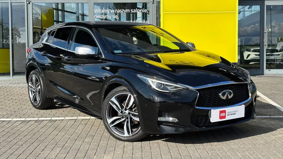 INFINITI Q30 Q30 1.5d City Black Edition