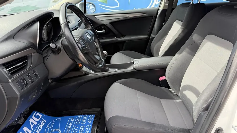 TOYOTA Avensis Avensis 1.6 D-4D Active