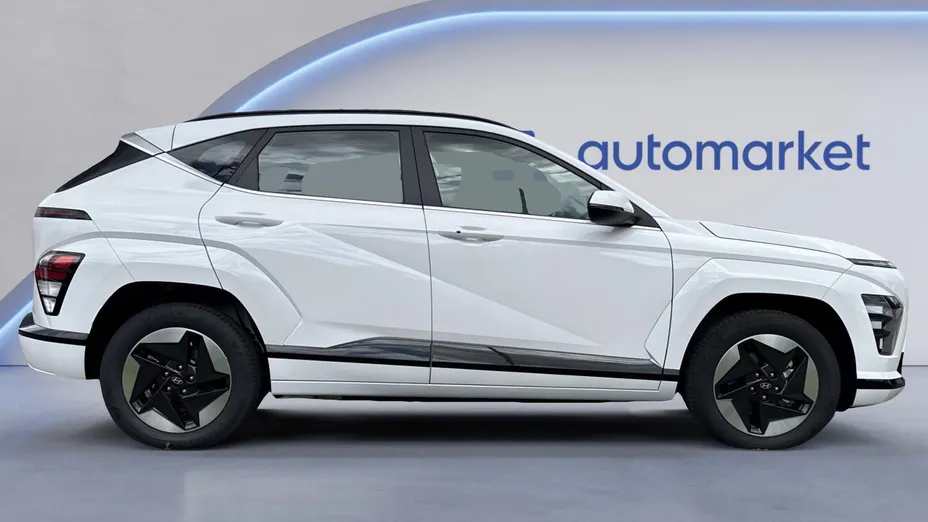 HYUNDAI Kona Kona Electric 65kWh Smart Nowy