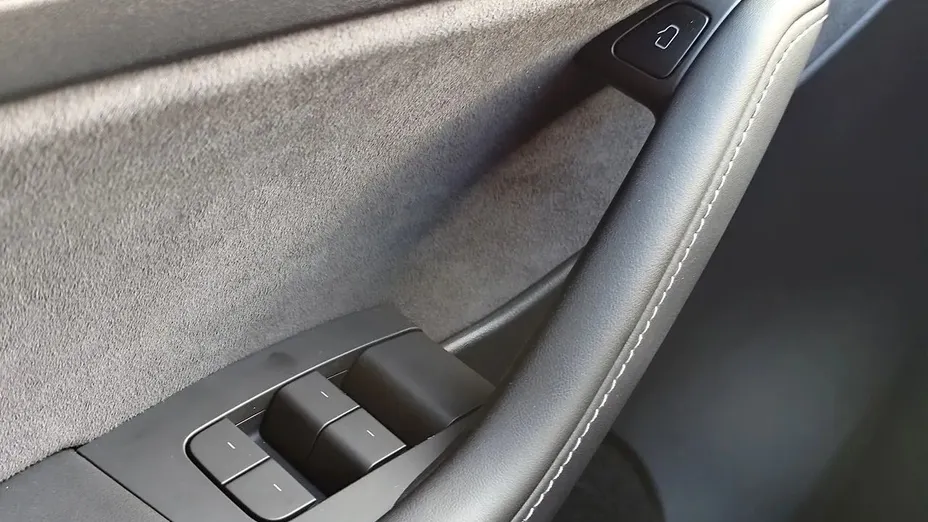 TESLA Model Y Y 62.5 RWD