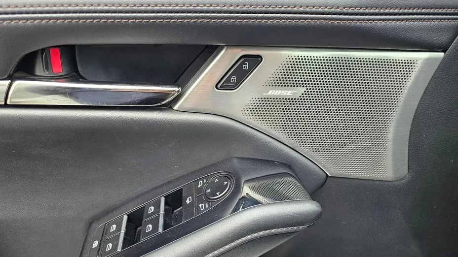 MAZDA 3 3 2.0 mHEV Exclusive Line aut