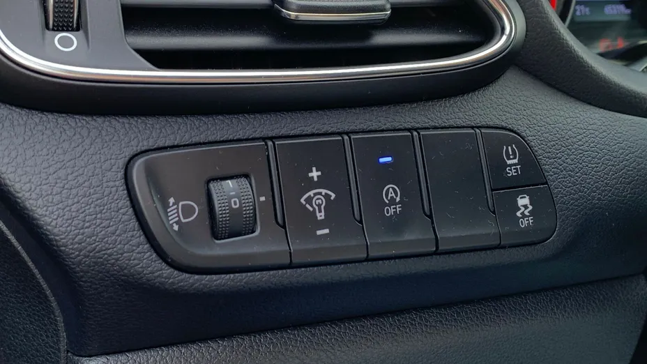 HYUNDAI i30 i30 1.0 T-GDI Modern