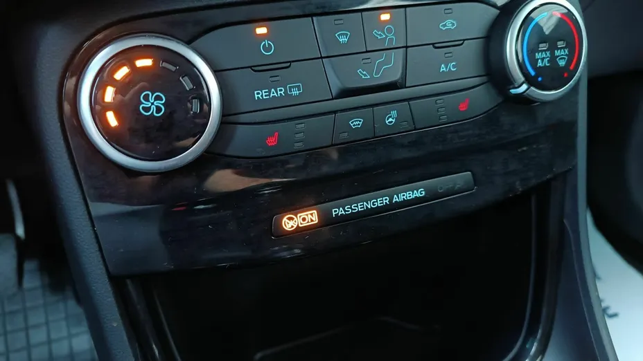 FORD Puma Puma 1.0 EcoBoost mHEV Titanium Design