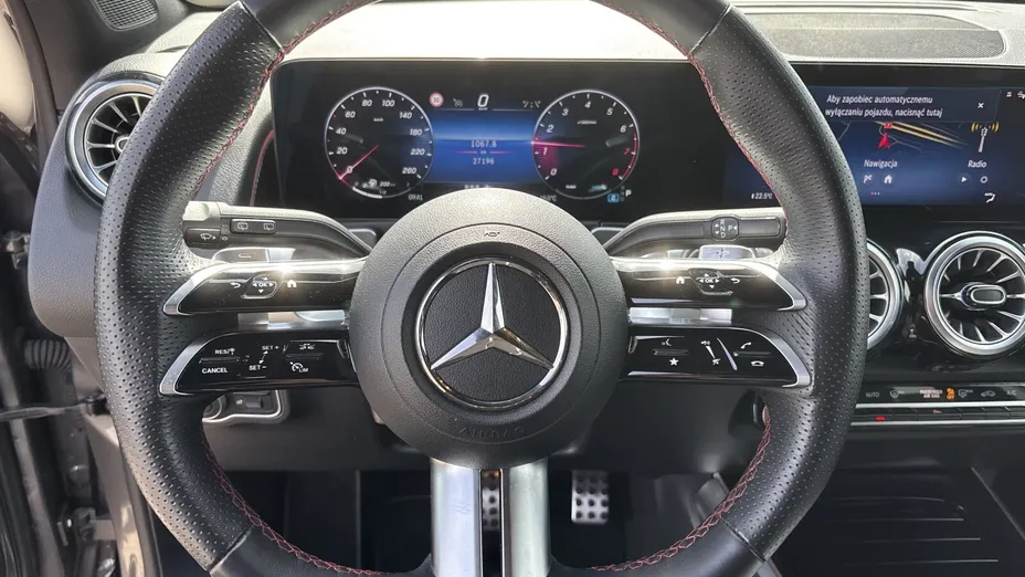 MERCEDES-BENZ GLB GLB 200 mHEV AMG Line 7G-DCT
