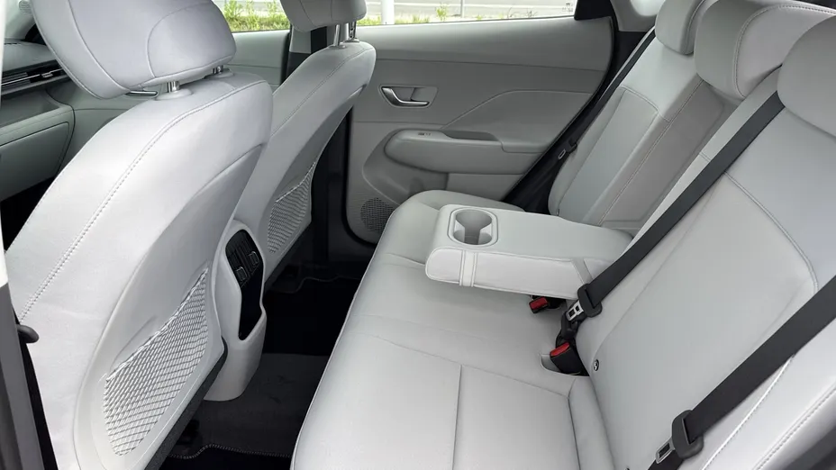 HYUNDAI Kona Kona 1.6 GDI Hybrid Executive DCT Nowy