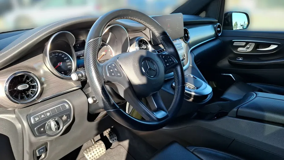 MERCEDES-BENZ V Klasa V 300 d 4-Matic Exclusive 9G-Tronic (długi)