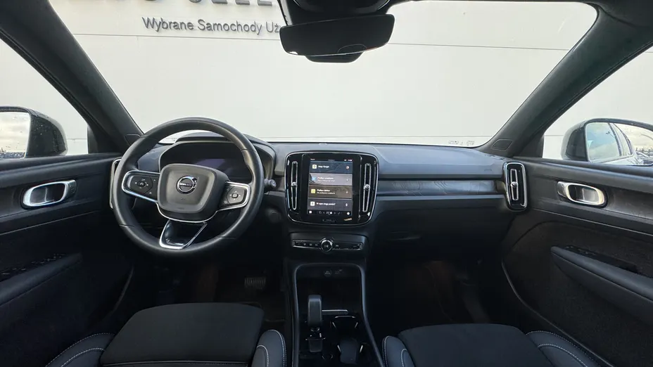 VOLVO XC40 XC40 82kWh P8 Recharge AWD Plus aut