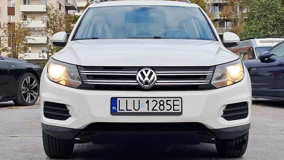 VOLKSWAGEN Tiguan -