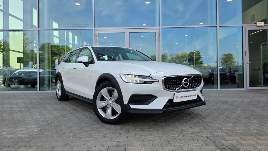 VOLVO V60 V60 CC D4 AWD aut