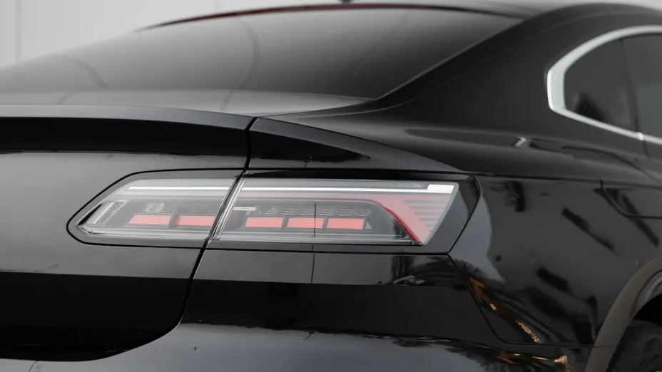 VOLKSWAGEN Arteon Arteon 2.0 TSI Elegance DSG