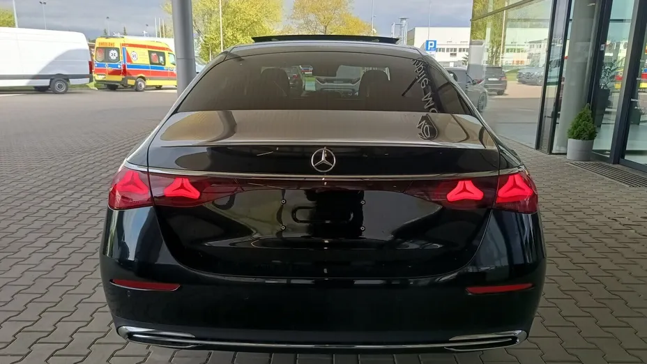 MERCEDES-BENZ E Klasa E 200 mHEV 4-Matic Exclusive 9G-Tronic