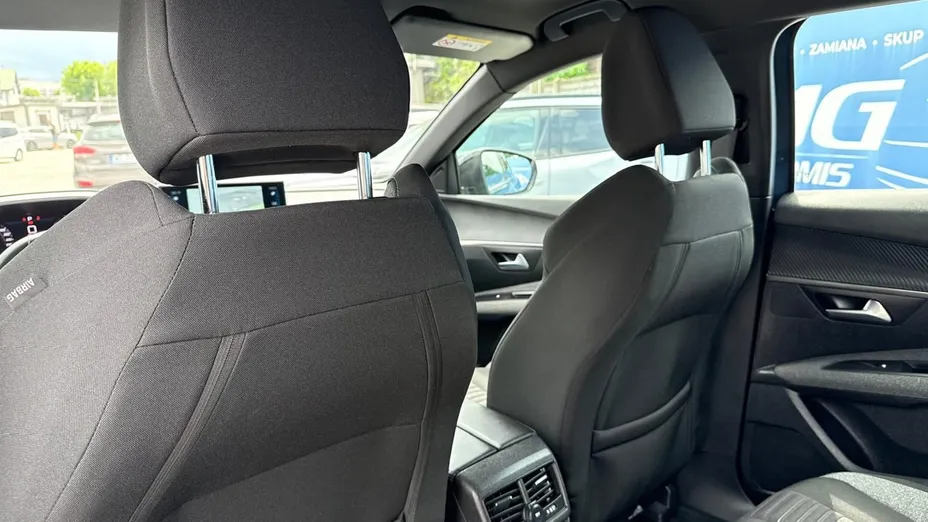 PEUGEOT 3008 -