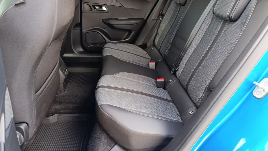 PEUGEOT 2008 2008 PureTech 130 Allure S&S EAT8