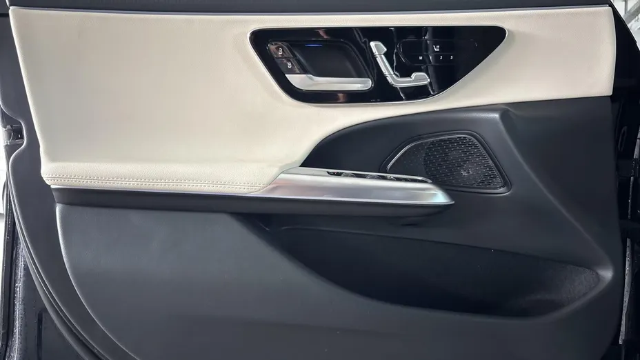 MERCEDES-BENZ E Klasa E 220 d mHEV 4-Matic AMG 9G-Tronic