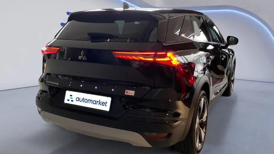 MITSUBISHI Grandis Grandis 1.3T mHEV Intense Style Cold DCT Nowy