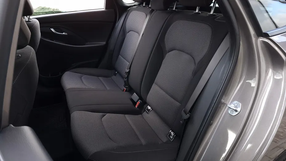 HYUNDAI i30 i30 1.0 T-GDI Modern