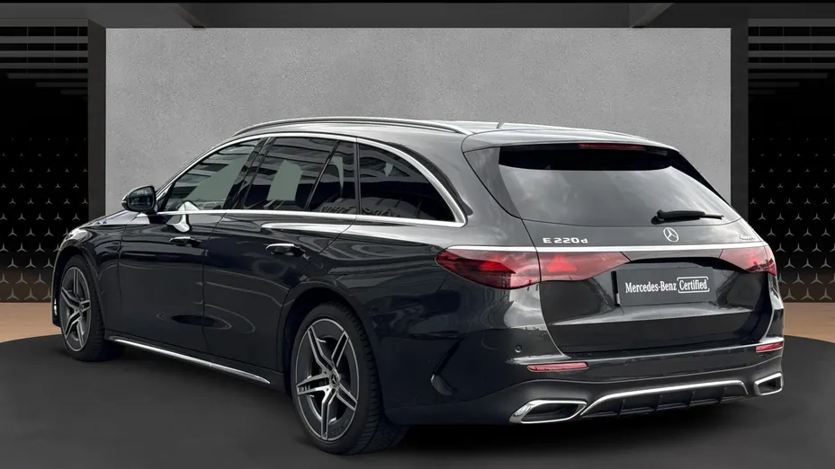 MERCEDES-BENZ E Klasa E 220 d mHEV 4-Matic AMG 9G-Tronic