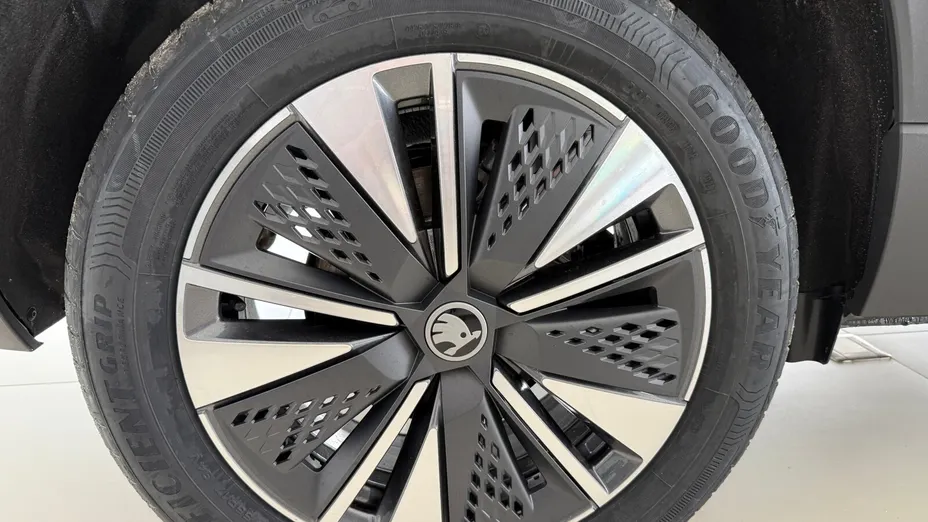 SKODA Karoq Karoq 1.5 TSI ACT Drive Nowy