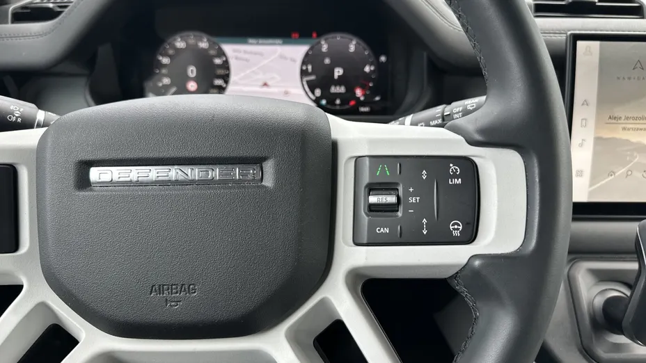 LAND ROVER Defender Defender 110 3.0 D250 mHEV X-Dynamic SE