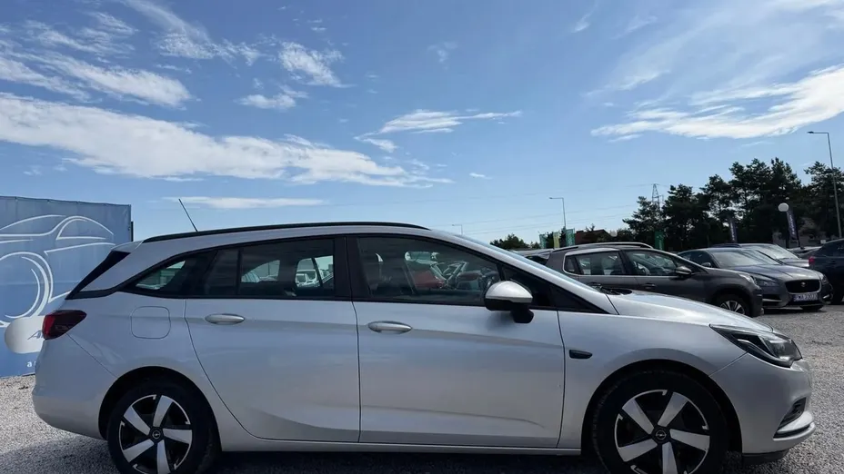 OPEL Astra -