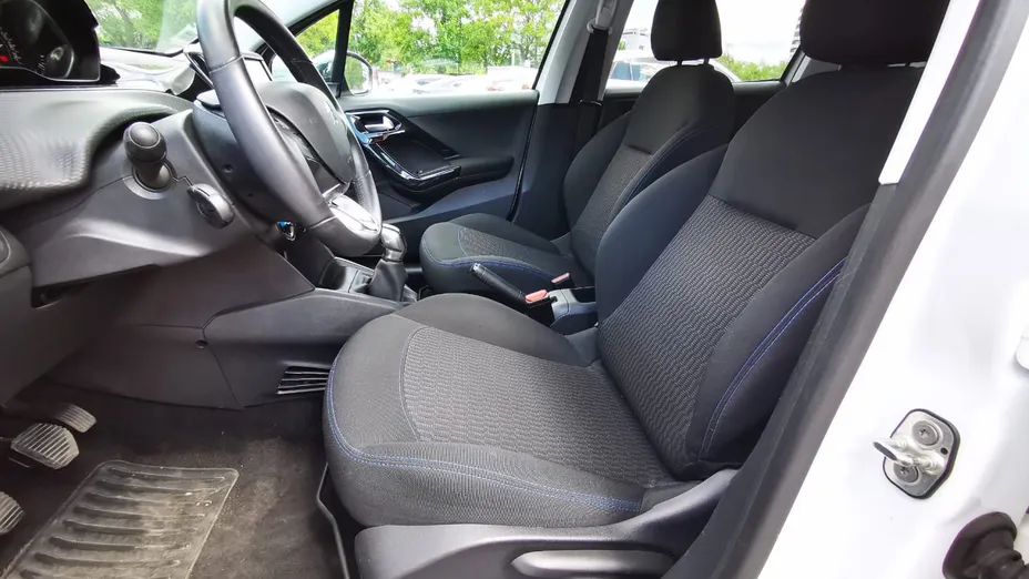 PEUGEOT 208 208 1.4 HDi Access