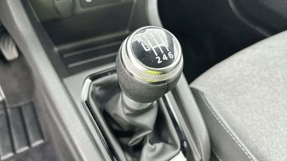RENAULT Clio -