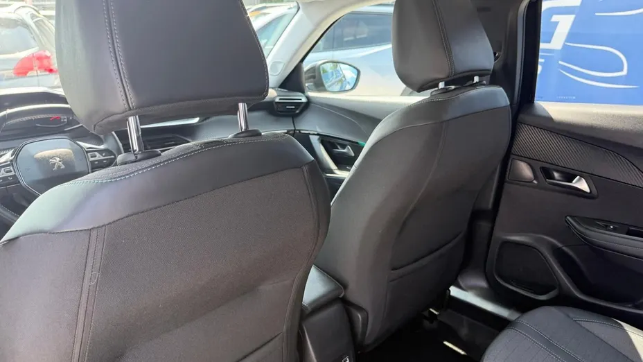 PEUGEOT 2008 -