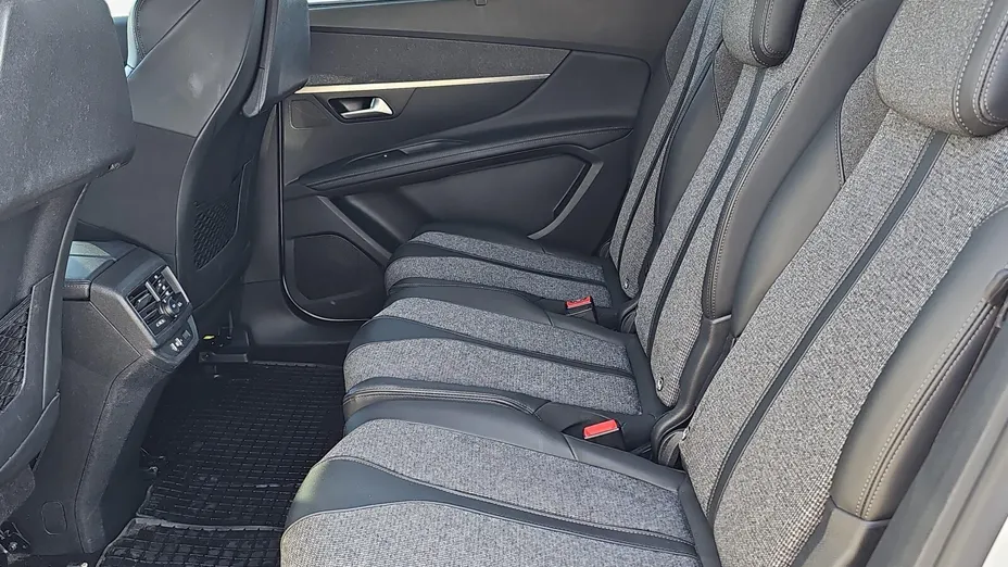 PEUGEOT 5008 5008 1.6 PureTech Allure S&S EAT8